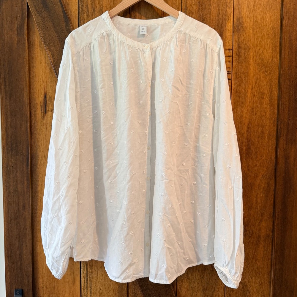 Old Navy White Eyelet Button Down‎ Blouse XL Tall Cottagecore Boho Floral Top